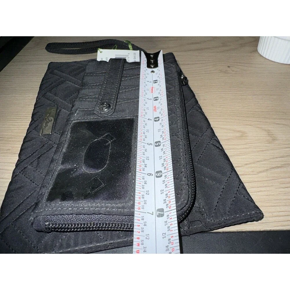 Vera Bradley Classic Black Wallet And Wristlet quilted, clean
